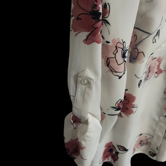 IZ Byer Blouse - Picture 3 of 5